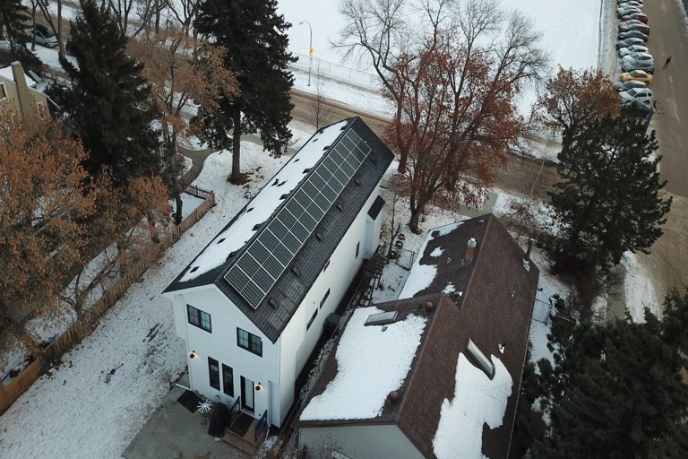 Solar Tech Innovation Blooms in Northern Alberta